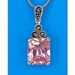 SA# Lovely Sterling 925 Silver & Rose Quart Necklace